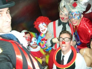 cirque-verbaleyez-merry-xmas