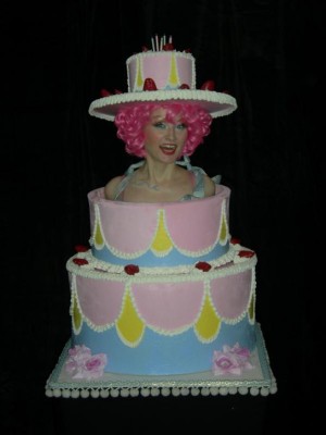 miss-tickle-bday-cake